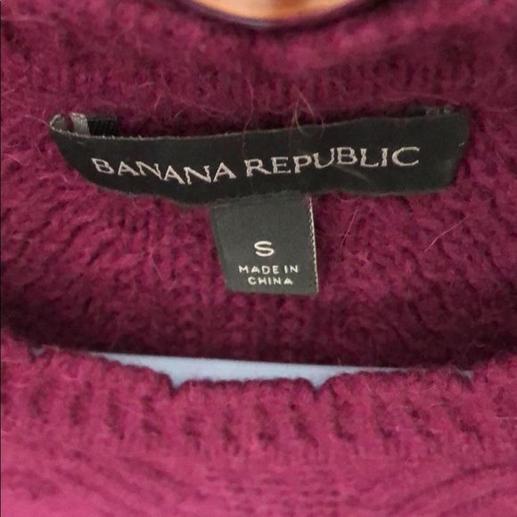 Gorgeous Banana Republic sweater size small - Picture 2 of 3